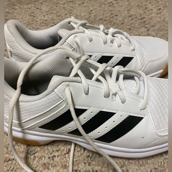 COPY - Adidas women’s Ligra sz 8. Court shoes, volleyball ball shoes, track and… - Picture 2 of 4
